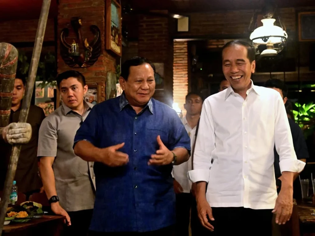 Joko Widodo alias Jokowi nongol di daftar elite global yang lagi rame dibahas. Yap, beliau didapuk jadi anggota Dewan Penasihat Global Bloombreg New Economy.