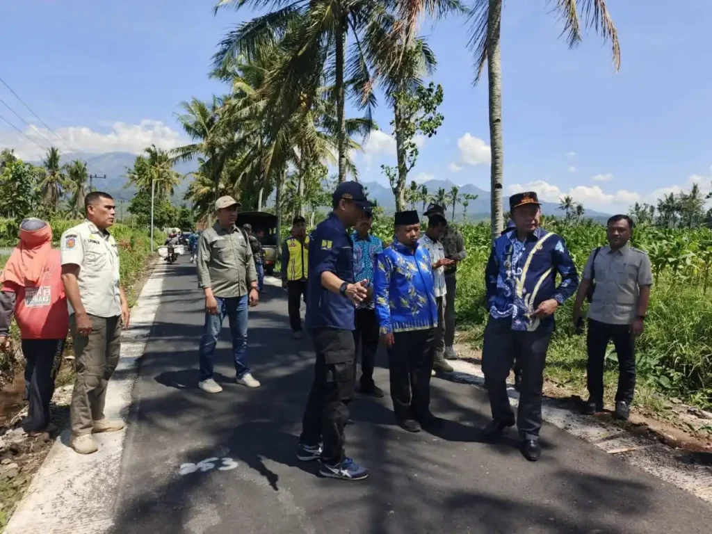 Program Infrastruktur Tuntas (RANTAS) menjadi ikon pemerintahan Bupati Abdul Hamid Wahid bersama Wakil Bupati As’ad Yahya Syafi’i.