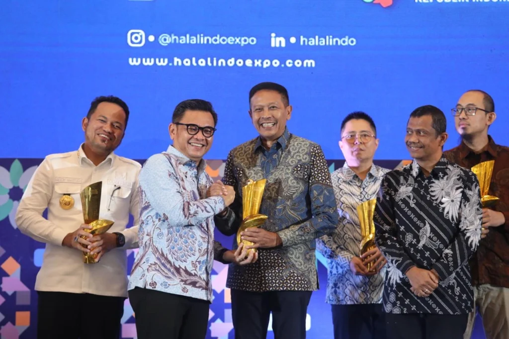 Kota Malang Raih Penghargaan Industri Halal Terbaik Tingkat Nasional