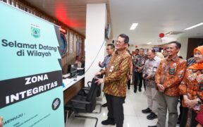 Pengelolaan MPP Among Warga Kota Batu mendapat apresiasi dari Deputi Bidang Pelayanan Publik Kementerian PANRB RI, Dr. Otok Kuswandaru