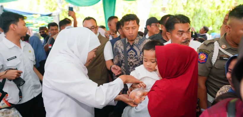 Rabu (24/9/2025), giliran warga Surabaya yang bisa menikmati pasar murah di kawasan Jalan Gundih, tepatnya di samping Dupak Grosir. 