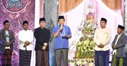 Tradisi Kadhisah kembali digelar meriah di Desa Karanganyar, Kecamatan Tegalampel, Kabupaten Bondowoso, Jumat malam (26/9/2025).