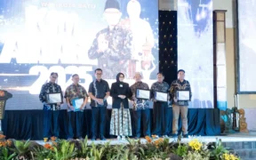 Pemkot Batu menggelar ajang penghargaan tahunan KIM Awards 2025 di Hall Arjuno, Taman Rekreasi Selecta, Minggu (28/9/2025) malam. 