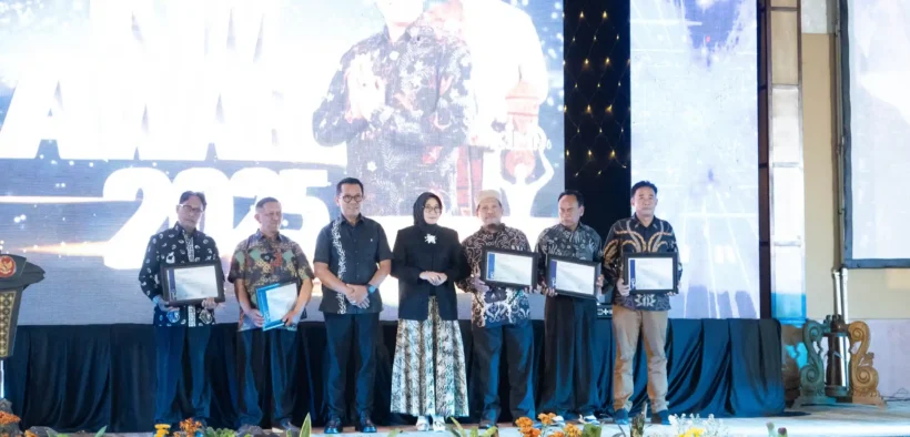 Pemkot Batu menggelar ajang penghargaan tahunan KIM Awards 2025 di Hall Arjuno, Taman Rekreasi Selecta, Minggu (28/9/2025) malam. 