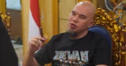 Bupati Jember Muhammad Fawait menjamu para bintang musik tanah air, salah satunya Ahmad Dhani bersama Dewa 19 untuk mencoba Cerutu Jember