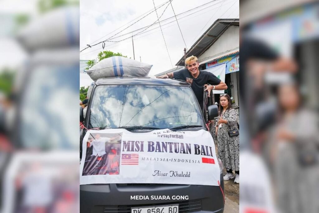 Aisar Khaled bantu banjir