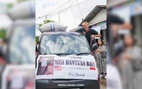 Aisar Khaled bantu banjir