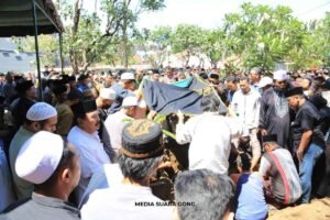 Mantan Wali Kota Probolinggo H. M. Buchori Dimakamkan
