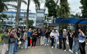 Dibalik Ribuan mahasiswa dari berbagai kampus yang demo ini, mahasiswa tekankan 1 hal penting, yaitu Intelektual saat demonstrasi.