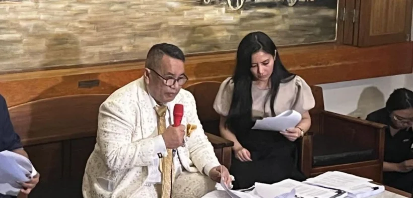 Konferensi pers kuasa hukum Nadiem Makarim, Hotman Paris