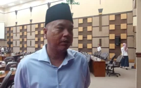 DPRD Kabupaten Malang menilai kondisi halte mangkrak saat ini wajar, mengingat masyarakat sudah beralih ke transportasi