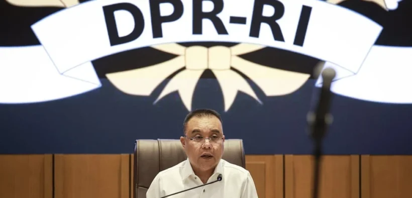 Wakil Ketua DPR Sufmi Dasco Ahmad menyampaikan keterangan saat bertemu dengan sejumlah elemen mahasiswa di Kompleks Parlemen, Senayan, Jakarta, Rabu (3/9/2025). ANTARA FOTO/Dhemas Reviyanto/tom.