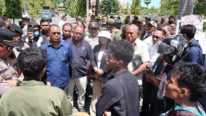 Demo di Kupang Tolak Kenaikan Tunjangan DPRD NTT