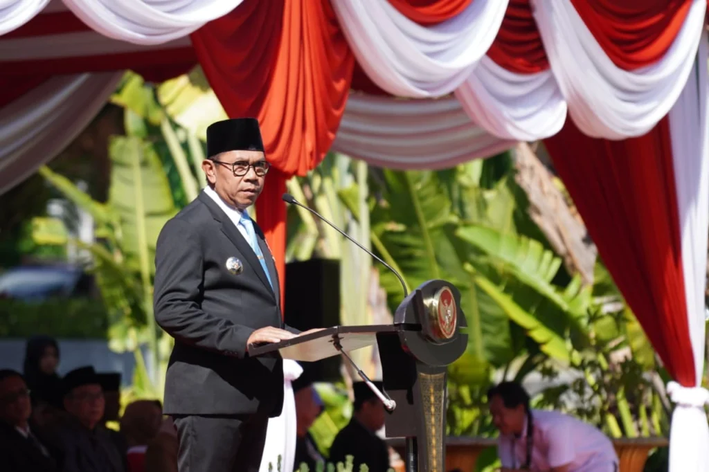 Pemerintah Kota Batu menggelar upacara khidmat memperingati Hari Kesaktian Pancasila di halaman Balai Kota Among Tani, Rabu (1/10/2025) pagi