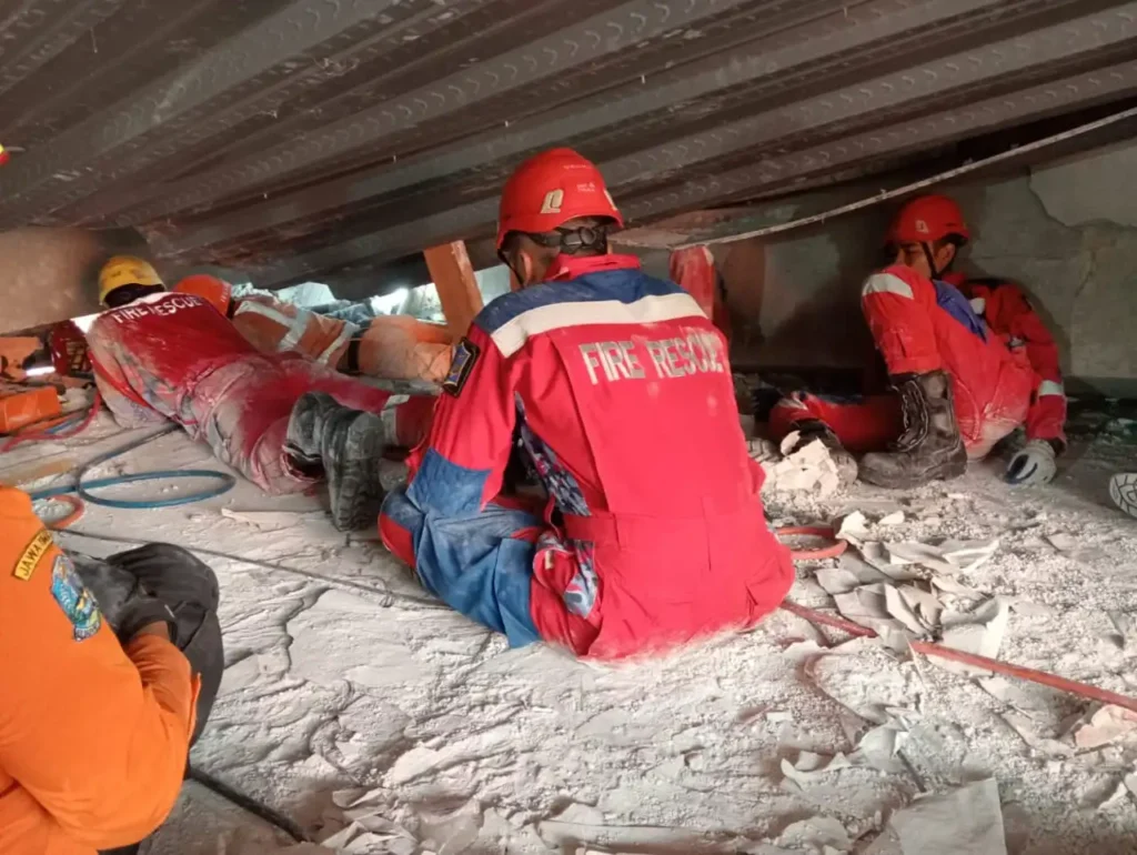 Korban Tewas Runtuhan Musala Ponpes Al Khoziny Bertambah