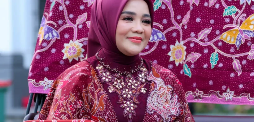 Dekranasda Surabaya bersama Gita Orlin tampilkan koleksi spesial Batik Surabaya di ajang Indonesia International Modest Fashion Festival 2025