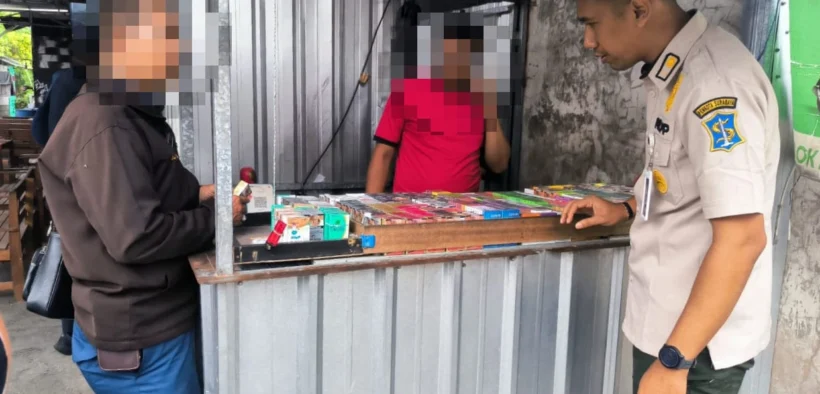 Satpol PP Surabaya dan Bea Cukai Sidoarjo Sita 163 Ribu Batang Rokok Ilegal