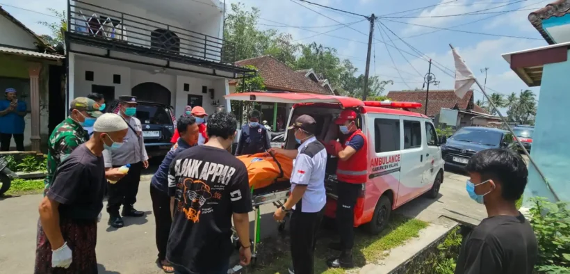 Warga Desa Sukorejo, Kecamatan Gondanglegi, Kabupaten Malang, dikejutkan oleh penemuan jasad seorang pria berinisial S (59) Rabu (1/10/2025).