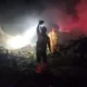 Kebakaran melanda toko, rumah, dan bengkel yang berada di Desa Muneng, Kecamatan Sumberasih, Kabupaten Probolinggo, Jumat sore (3/10/2025)