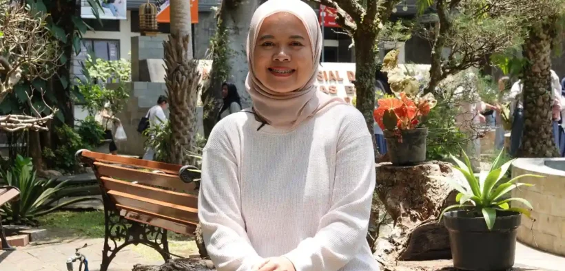 Dosen FISIP Universitas Brawijaya, Tia Subekti, S.IP., MA., menilai bahwa secara konsep MBG Baik, namun perlu lebih evaluasi dan transparansi