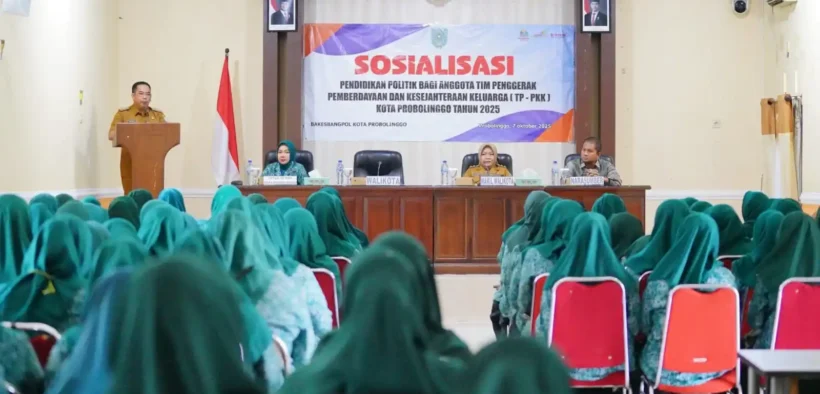 Bangkesbangpol Probolinggo Dorong Perempuan Melek Politik Lewat Sosialisasi Pemberdayaan