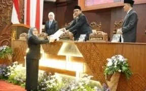 Juru bicara Fraksi Partai Gerindra DPRD Jatim, Hermin, menegaskan bahwa perubahan status badan hukum