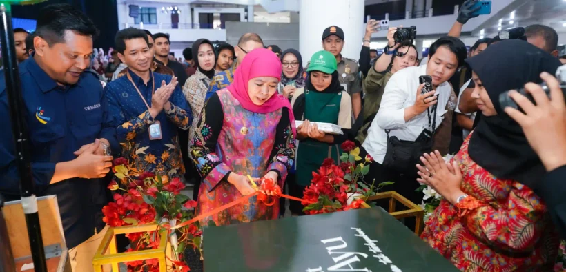 Gubernur Khofifah Apresiasi siswa SMA Program Double Track yang berhasil membentuk 1.600 Kelompok Usaha Siswa dan cetak Rekor MURI