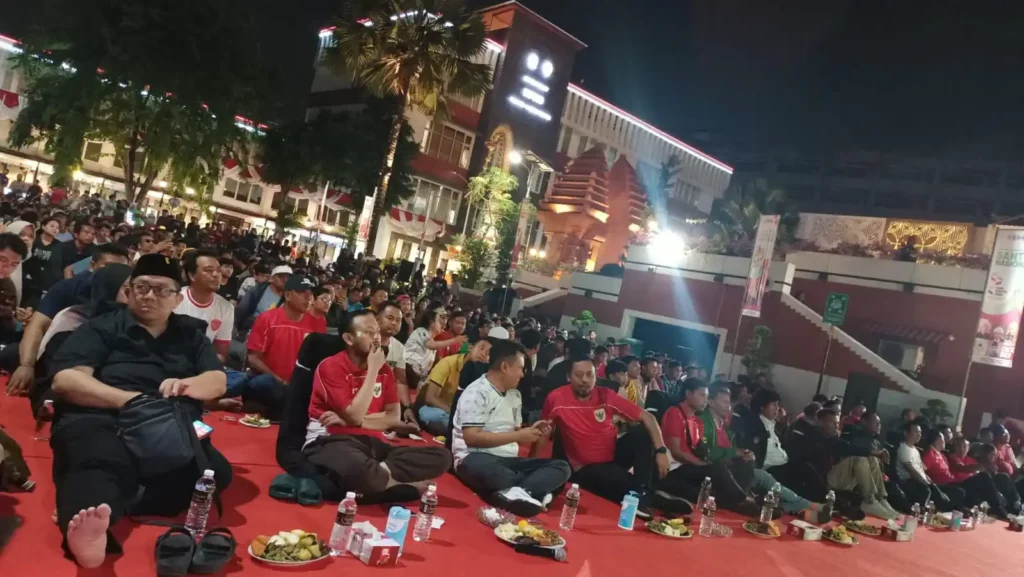 Harisandi Savari Apresiasi Masyarakat Jatim: Guyup Nobar di Kantor DPRD