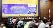Dalam upaya meningkatkan Indeks Pembangunan Manusia (IPM), Badan Perencanaan Pembangunan Daerah (Bappeda) Kabupaten Jombang menggelar Focus Group Discussion (FGD) di Ruang Setjo Adiningrat, Setdakab Jombang, Kamis (9/10/2025).