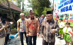 Menteri Pendidikan Dasar dan Menengah (Mendikdasmen) Prof. Abdul Mu’ti Lakukan Kunjungan Kerja ke SDK Sang Timur Kota Batu