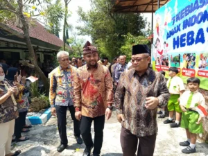 Tingkatkan Kualitas, Mendikdasmen Kunjungi SDK Sang Timur Kota Batu