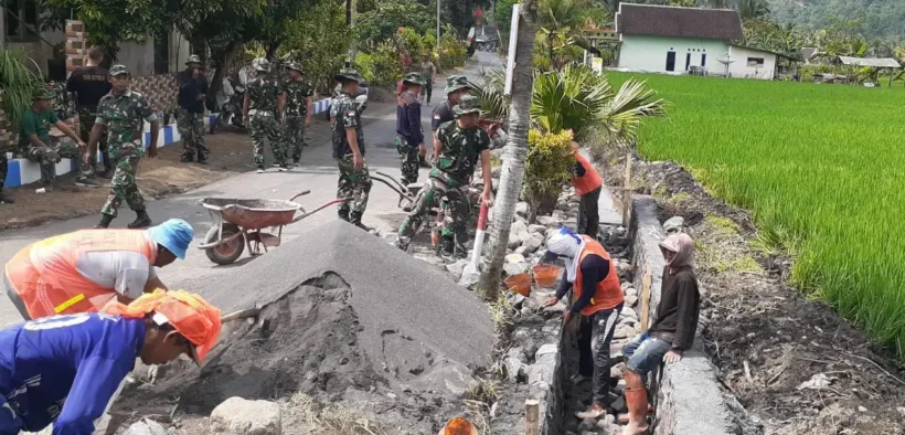 Pembangunan saluran drainase di kawasan pertanian Dusun Krajan 1 B, Desa Lebakharjo, Kec. Ampelgading, Kabupaten Malang