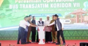Bank Jatim terus menunjukkan komitmennya dalam mendukung kemajuan infrastruktur dan layanan publik di Jawa Timur.