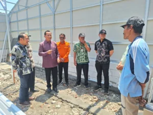 Komisi E DPRD dan BPBD Jatim Beri Bantuan Warga Terdampak Kebakaran di Surabaya