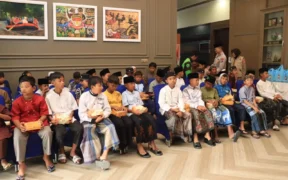 Puluhan Anak Ikuti Khitan Massal Gratis di Polres Malang