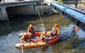 Bukan Fenomena Alam, Pakar ITS Pastikan bahwa Semburan yang terjadi di Sungai Rungkut Tengah Akibat Kebocoran Pipa Gas