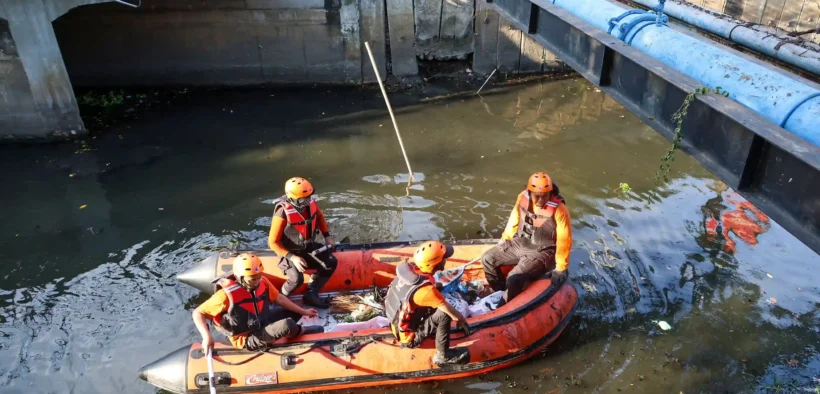 Bukan Fenomena Alam, Pakar ITS Pastikan bahwa Semburan yang terjadi di Sungai Rungkut Tengah Akibat Kebocoran Pipa Gas