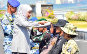 Gubernur Jawa Timur Khofifah menegaskan bahwa SMA Negeri Taruna se-Jawa Timur menjadi pondasi generasi emas 2045