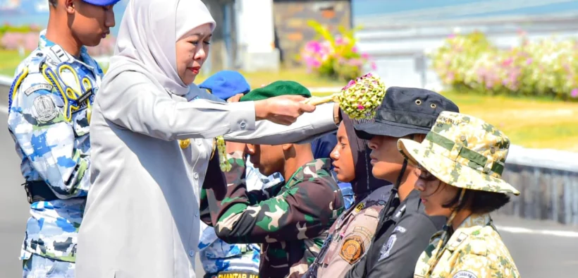 Gubernur Jawa Timur Khofifah menegaskan bahwa SMA Negeri Taruna se-Jawa Timur menjadi pondasi generasi emas 2045
