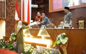 Komisi C DPRD Jatim Sampaikan Raperda Dorong BUMD: Lebih Transparan dan Akuntabel