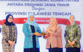 Gubernur Jatim Khofifah kembali mencatat prestasi luar biasa lewat Misi Dagang antara Provinsi Jawa Timur dan Sulawesi Tengah (Sulteng)