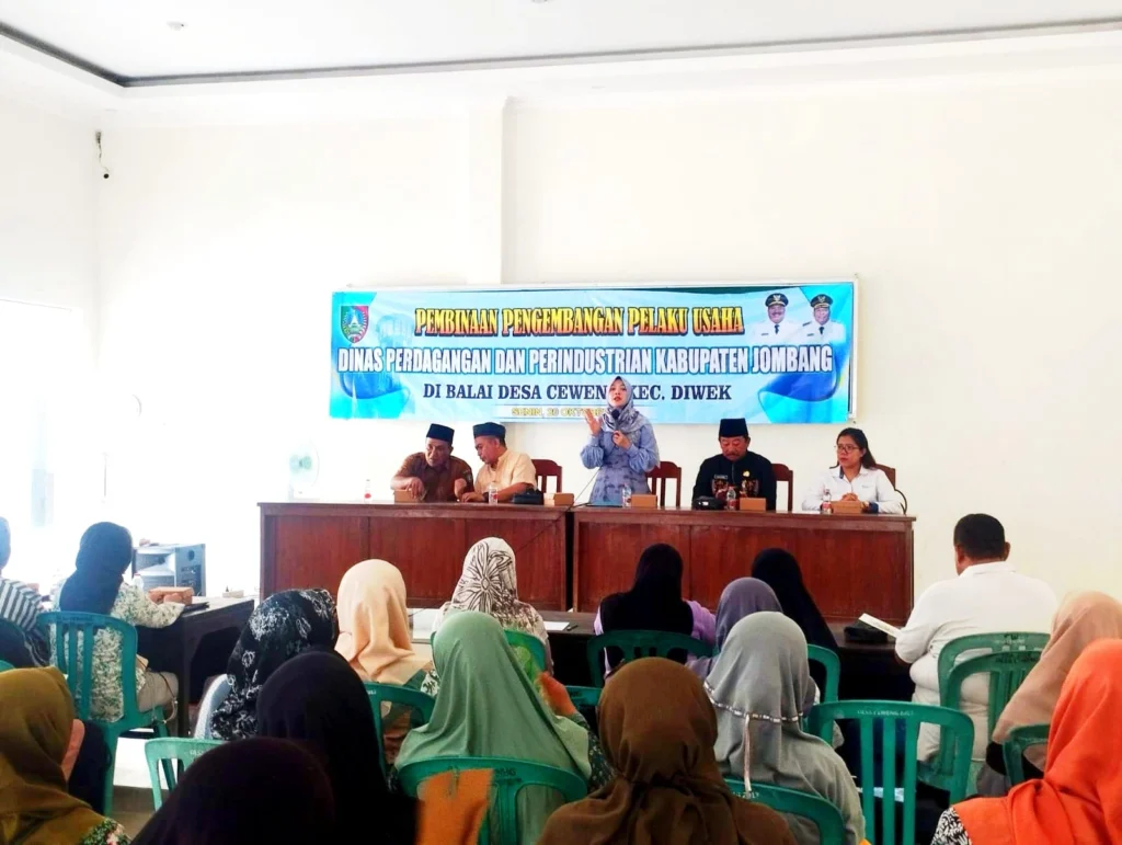 Disdagrin Jombang Gelar Pembinaan Pelaku Usaha dan Fasilitasi Modal