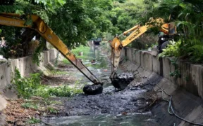 Normalisasi Sungai di Surabaya antisipasi di Musim Hujan