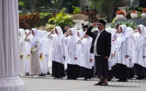 Balai Kota Among Tani, Rabu (22/10/2025), saat Pemerintah Kota Batu menggelar Apel Peringatan Hari Santri Nasional (HSN) 2025.