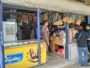 Satpol PP Bondowoso Razia Rokok Ilegal Tapen dan Sukosari