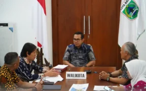 Pemerintah Kota (Pemkot) Batu menegaskan keseriusannya dalam mewujudkan keterbukaan informasi publik