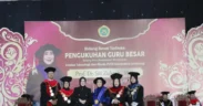 Institut Teknologi dan Bisnis (ITEBIS) PGRI Dewantara Jombang resmi mengukuhkan Prof. Dr. Siti Zuhroh, M.Si sebagai Guru Besar