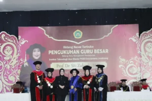 ITEBIS PGRI Dewantara Jombang Kukuhkan Guru Besar Pertama