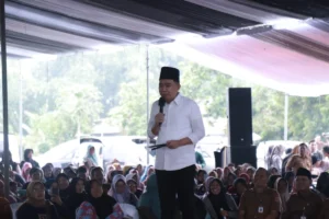 Bupati Jember Angkat Perekonomian Rakyat Lewat Program “Gerobak Cinta”