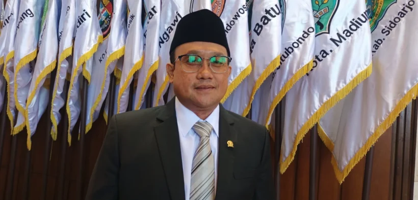 Wakil Ketua DPRD Jatim Blegur Prijanggono saat memberikan keterangan terkait dukungan terhadap Raperda Penyertaan Modal Daerah untuk PT BPR Jatim (Perseroda) di Surabaya.